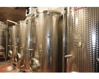 Libiąż, sierpień 2021 - Dostawa zbiorników oraz wykonanie instalacji chłodzenia i grzania zbiorników fermentacyjnych / maceracyjnych
